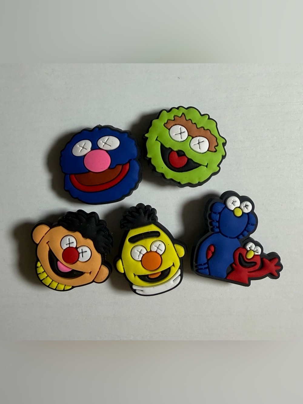 🆕 Odd Sesame Street Character Shoe Charms - Bright Multicolor Set ☠️(?)